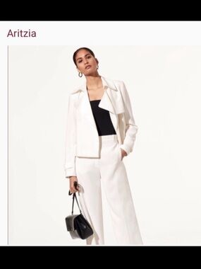 New Aritzia Babaton Kano Cropped Drapey Trench Coat Jacket. Medium. White